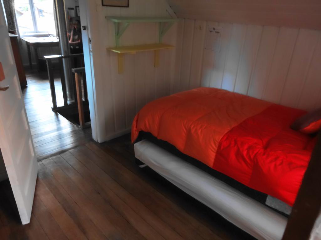 Hostal La Maison Пукон Экстерьер фото