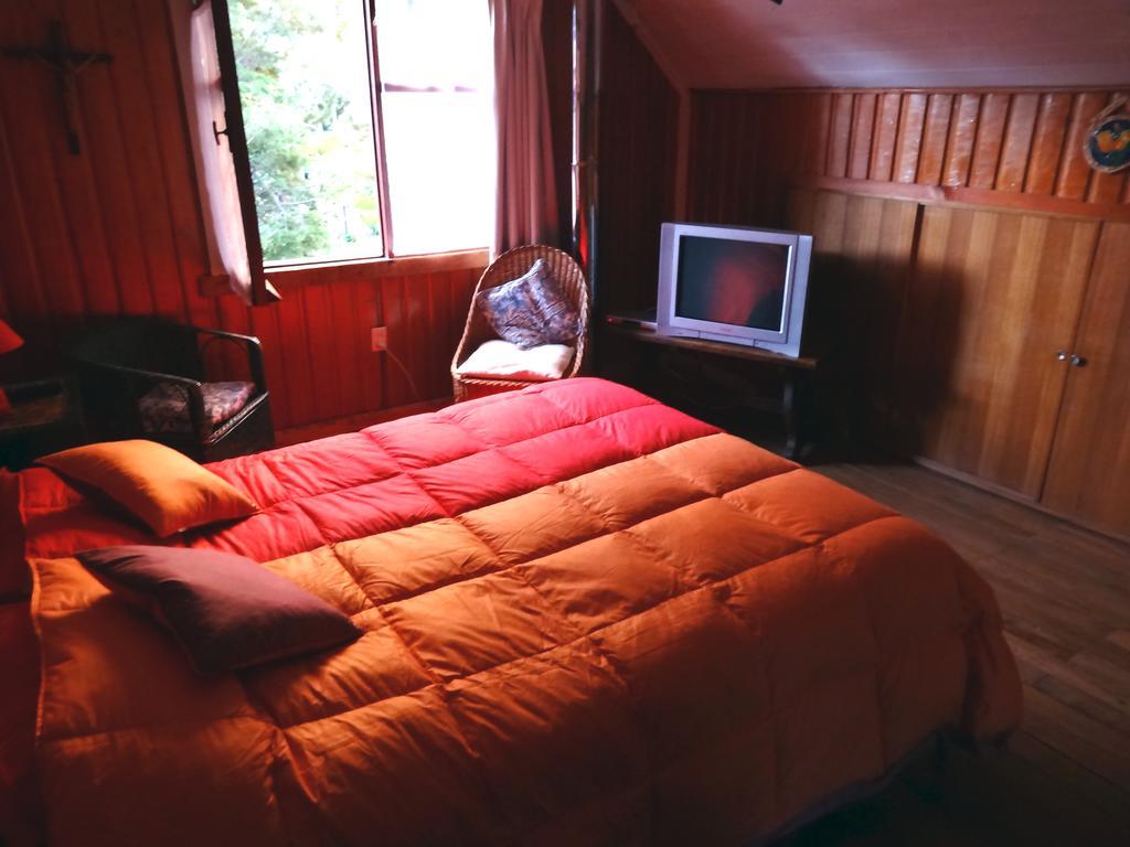 Hostal La Maison Пукон Экстерьер фото